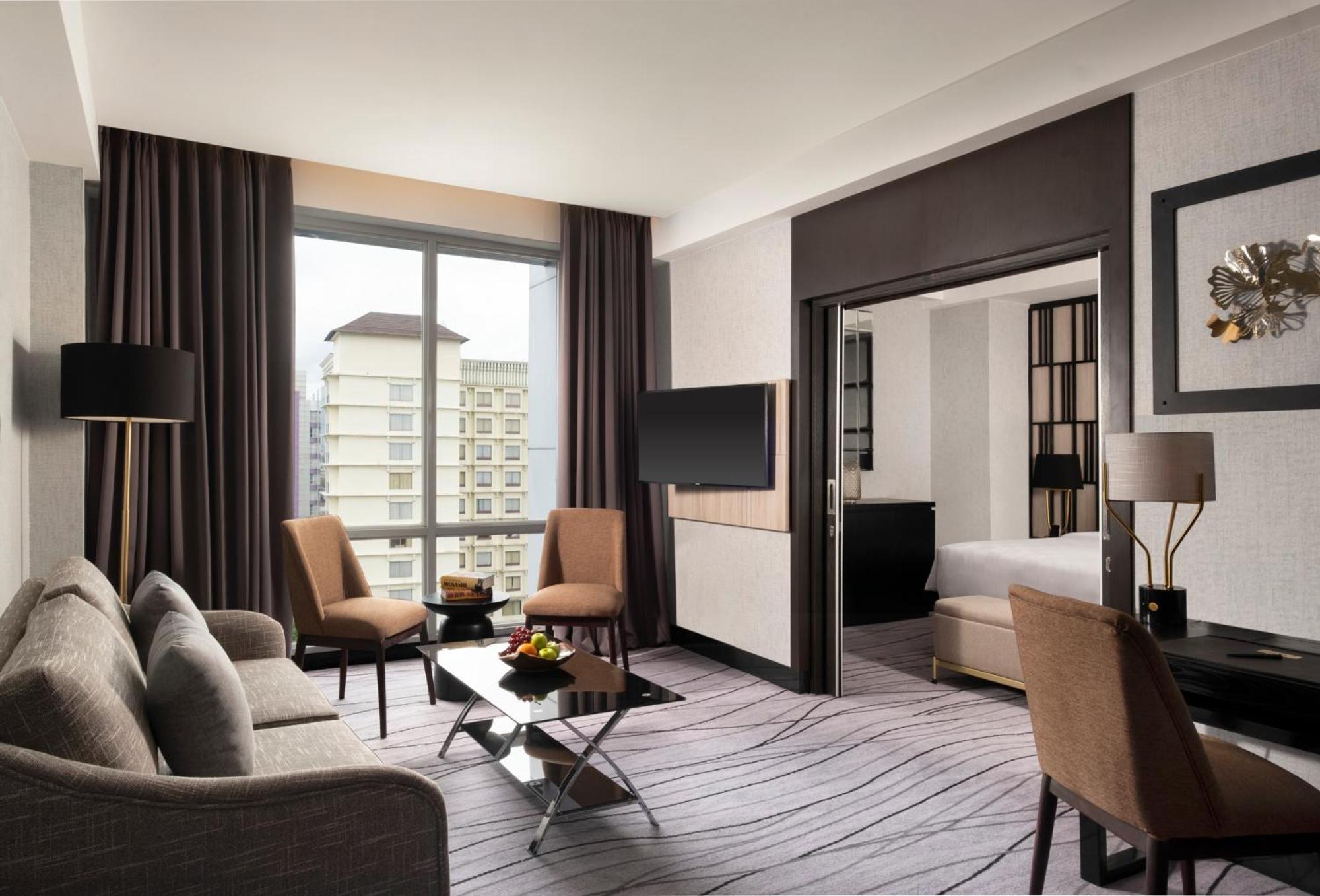 Hotel Royal Tulip Darmo Surabaya Exterior foto